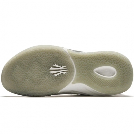 Anta KAI 1 Triple White