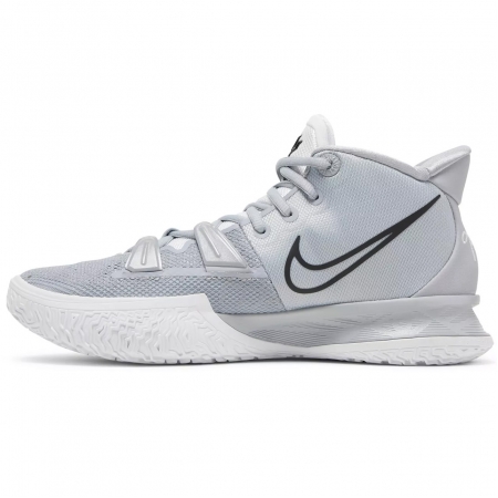 Nike Kyrie 7