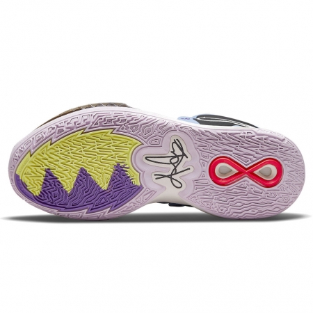 Nike Kyrie Infinity