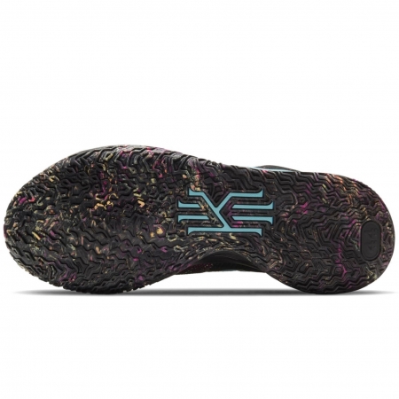 Nike Kyrie 7 Preheat Soundwave