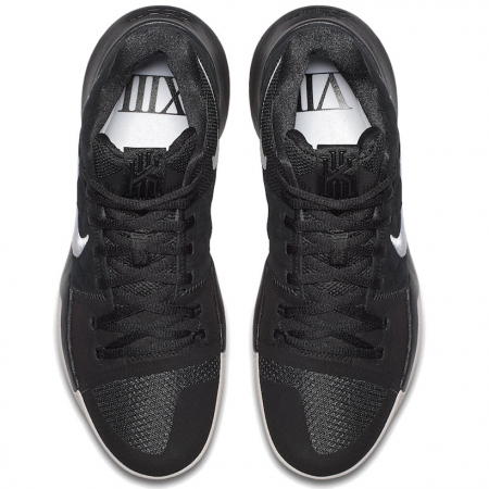 Nike Kyrie 3 Black Suede