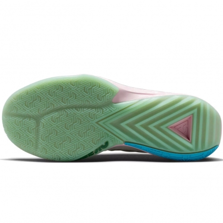 Nike Freak 5 The Hard Way