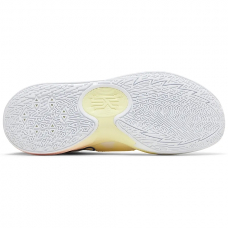 Nike Kyrie Low 5 Butterfly Effect