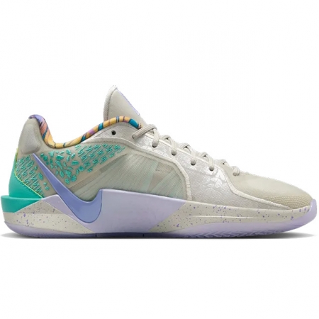 Nike Sabrina 2 Titan Make Space