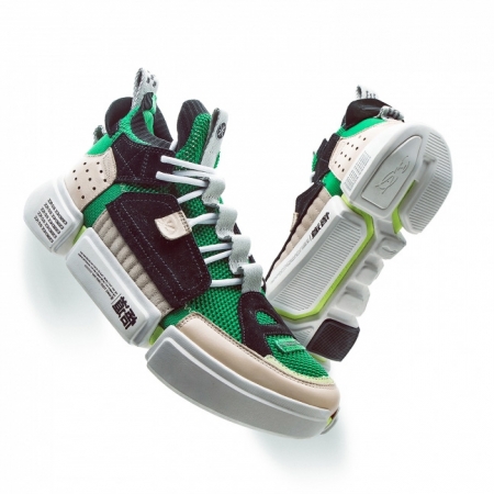 Li-Ning Essence 2 ACE