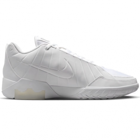 Nike LeBron Witness 9