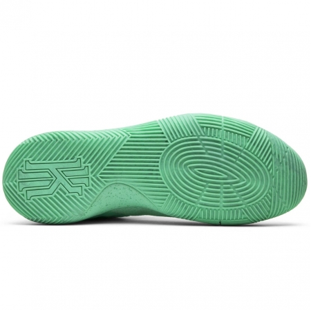 Nike Kyrie 2 What the