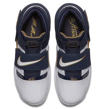 Nike LeBron Zoom Soldier 1