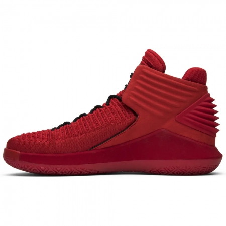 Jordan XXXII Rosso Corsa