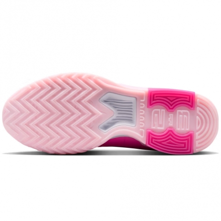 Nike LeBron Witness 9