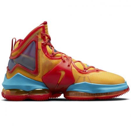 Nike LeBron 19