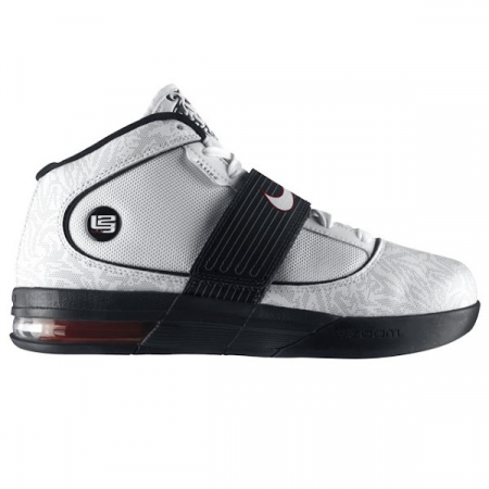 Nike Zoom LeBron Soldier 4