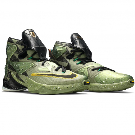 Nike LeBron 13